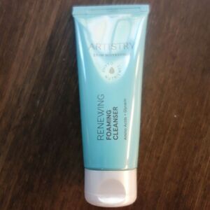NEW  Amway Artistry Skin Nutrition Renewing Foaming Cleanser 40g Travel Size